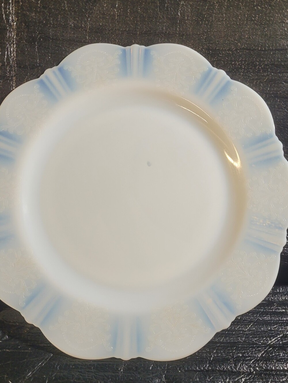 Vintage White Milk Glass Opate 10" Dinner Plate (112)